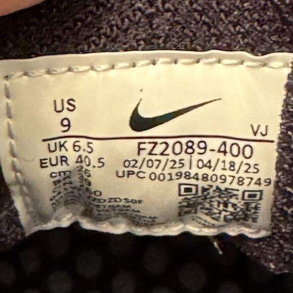 Nike Air Max Craze Retro Shoes - Picture 16 of 16